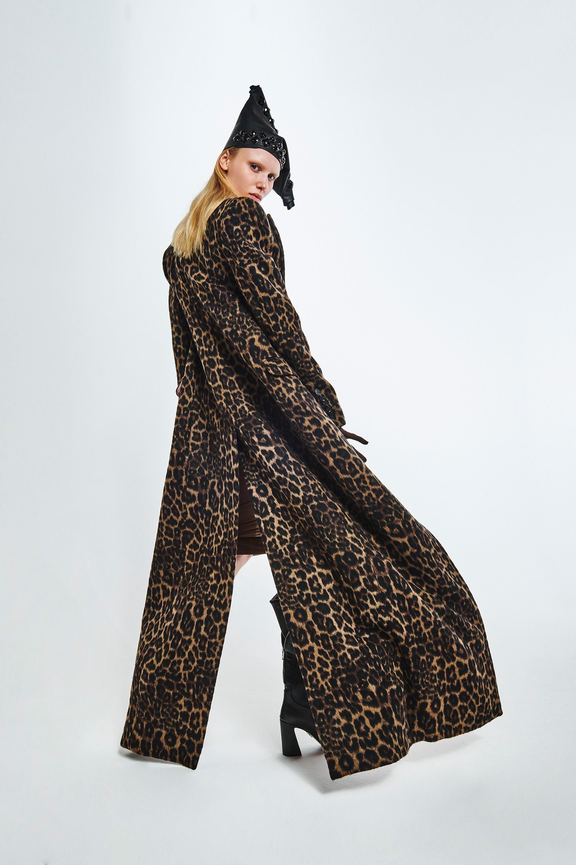 IOLE COAT - Aniye Records