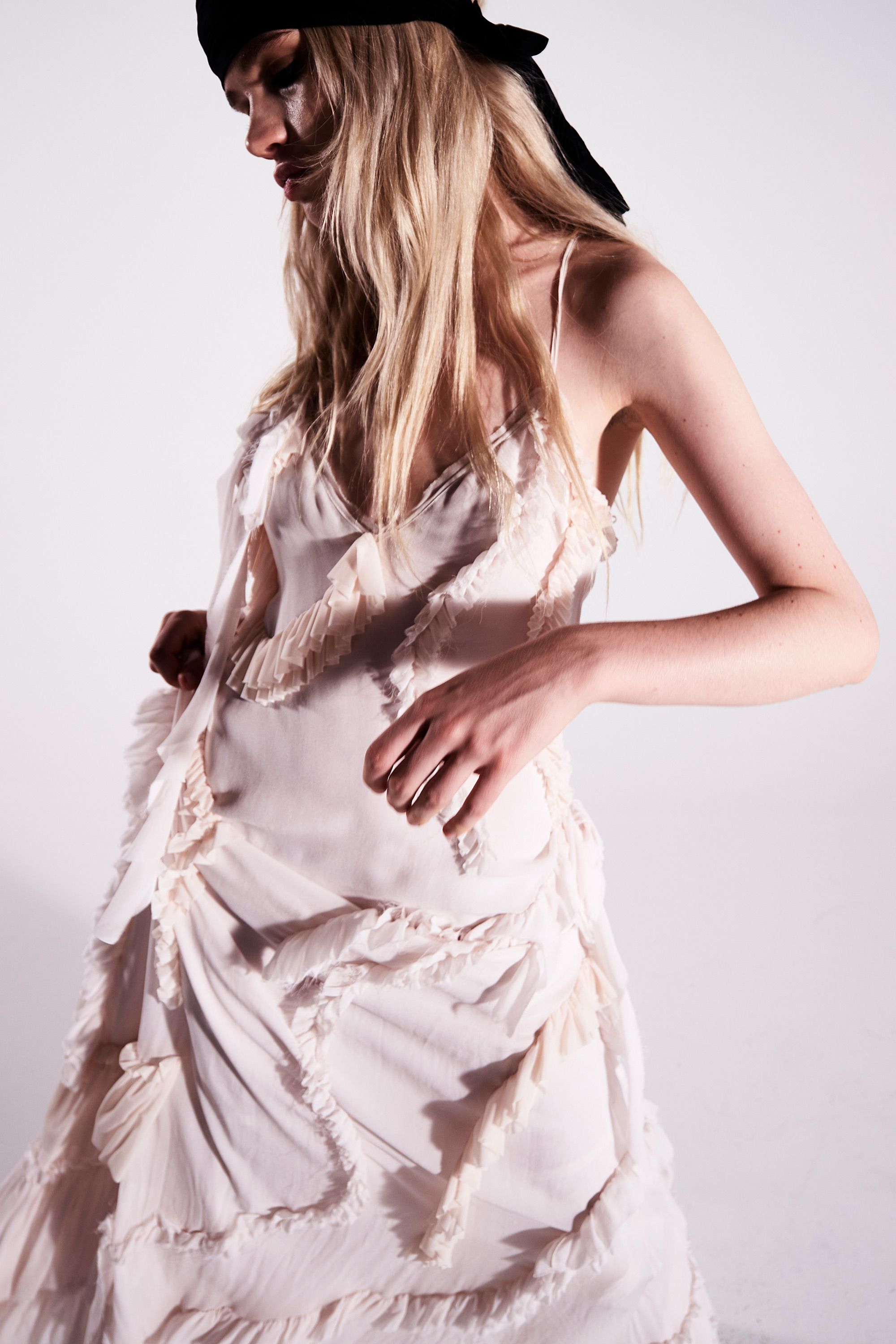 LONG DRESS PEN - Aniye Records