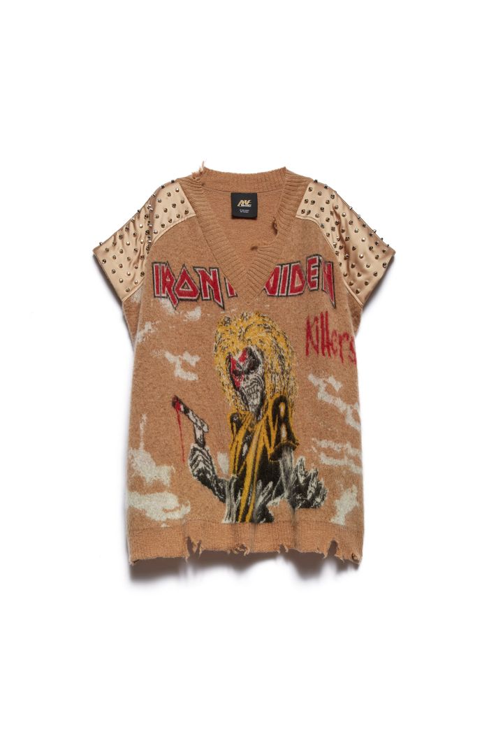 OFF-SHOULDER IRON